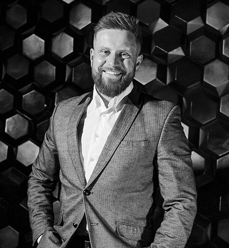 Роман Хорзов